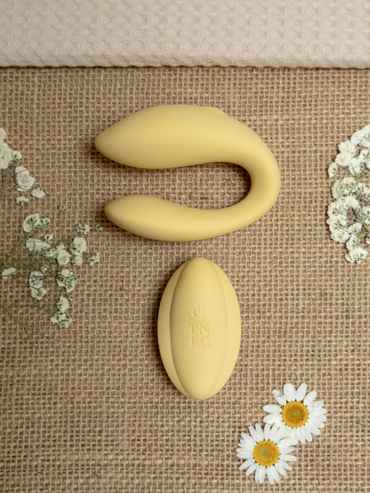 Cistus : Dual G-Spot & Clitoral Vibrator with Remote