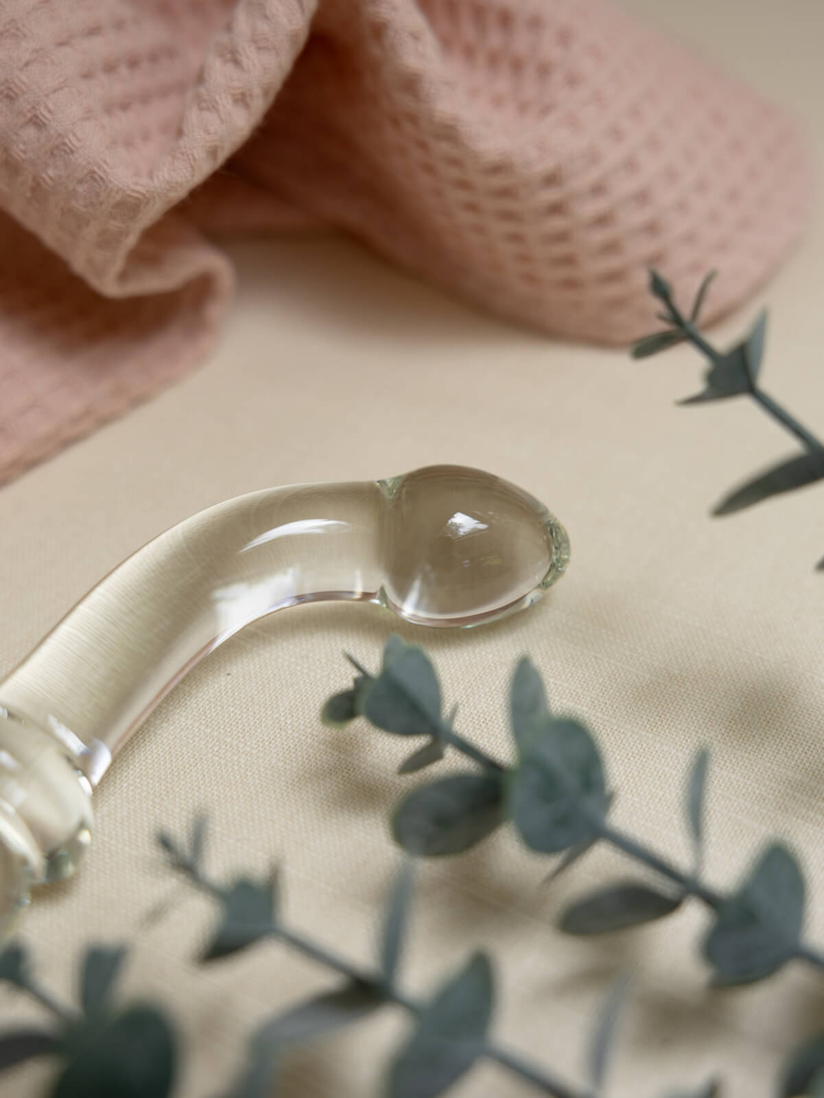 Tansy G Curve : Bestselling 7” Glass Dildo