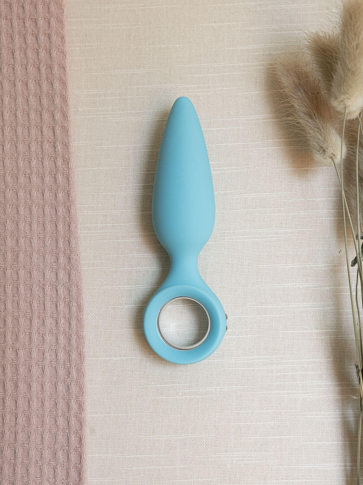 Quince : Buttery Smooth Vibrating Butt Plug