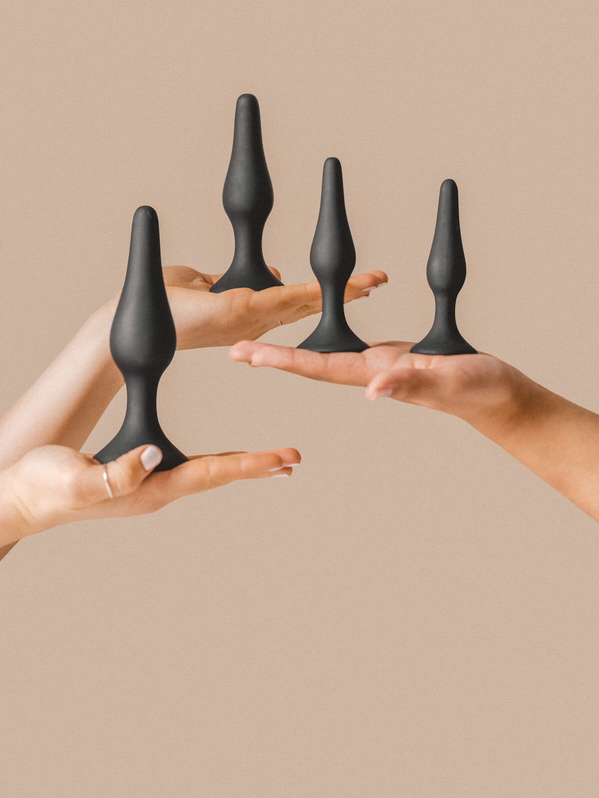 Hyssop : Set of 4 Suction Anal Butt Plugs