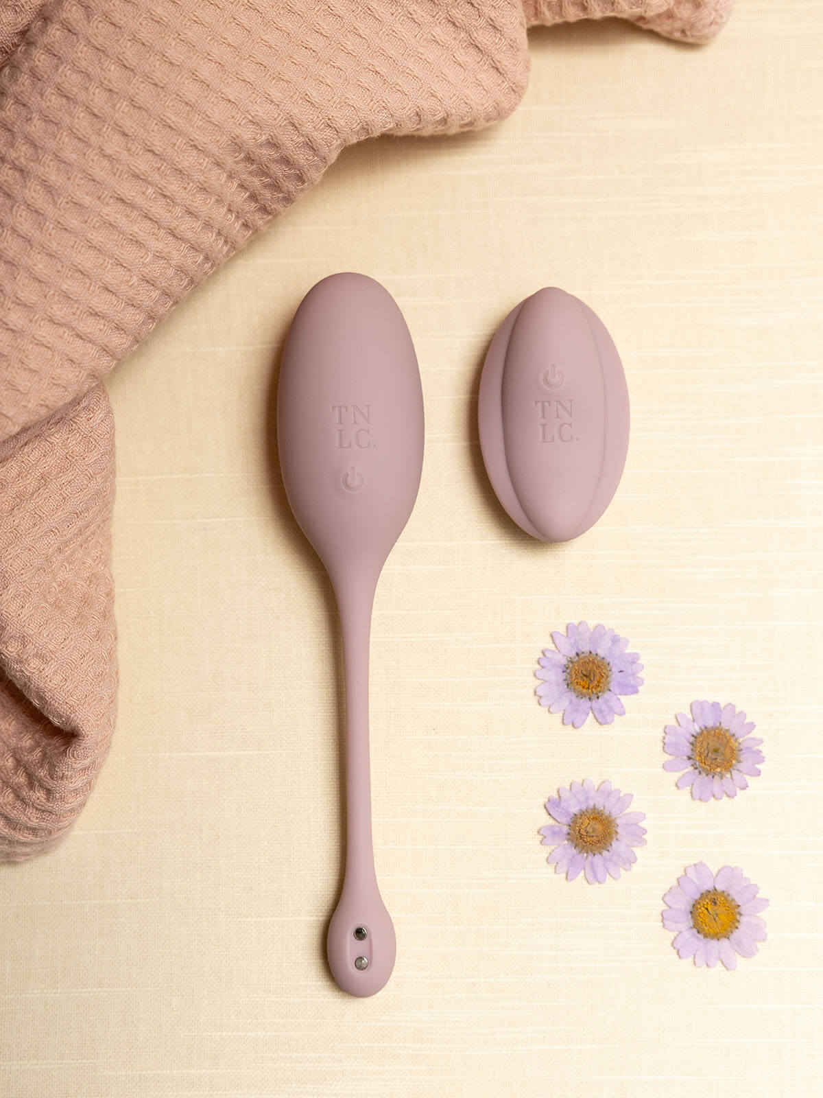 Nepeta : Remote Controlled Love Egg with Strong Vibrations