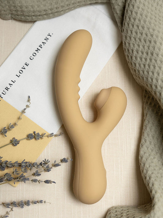 Camphor : Rabbit Style Vibrating Dildo with Clitoral Suction